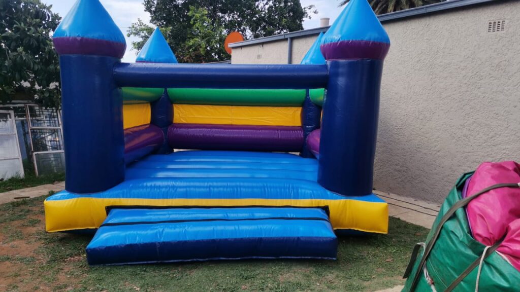 Jelly jumbo jumping castles